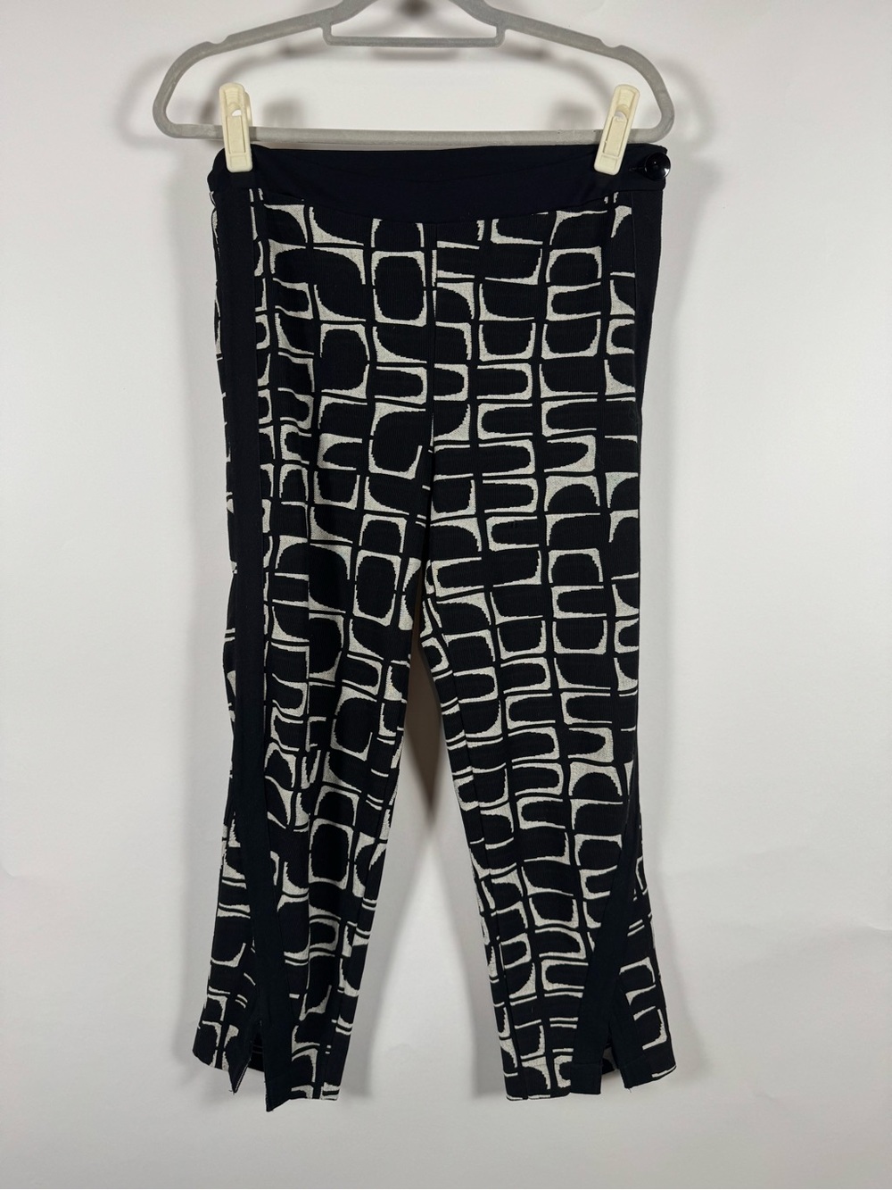 Ozai N Ku Black Ivory Geometric Knit Pants MED Made in Greece Artsy Lagenlook